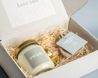 Welsh Gift box | Cwtch Box | Welsh Present | Custom Gift Box | Welsh Birthday Gift | New home | Thinking of you hamper | Welsh Hamper