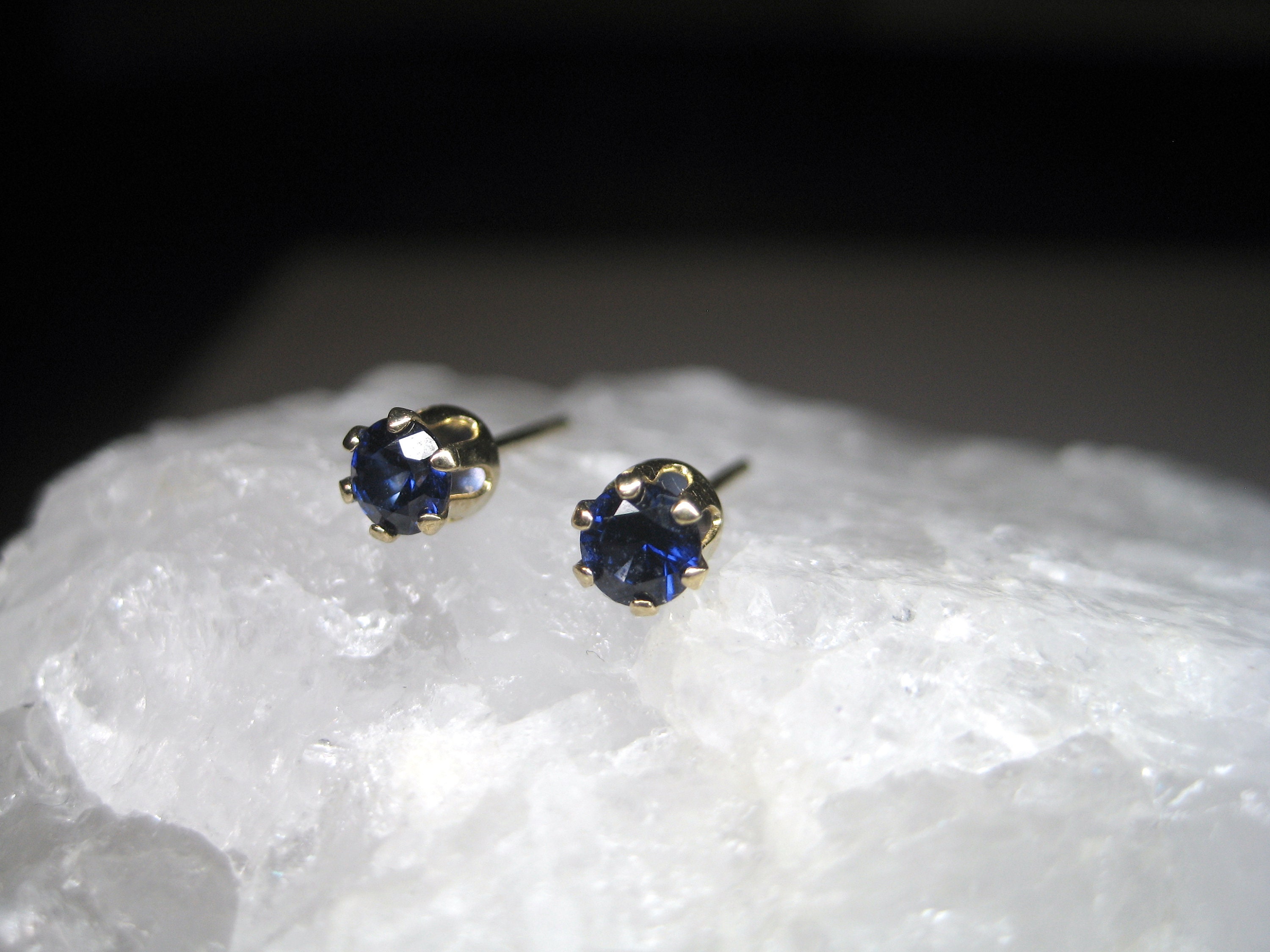 Tiny blue stud earrings Clearance