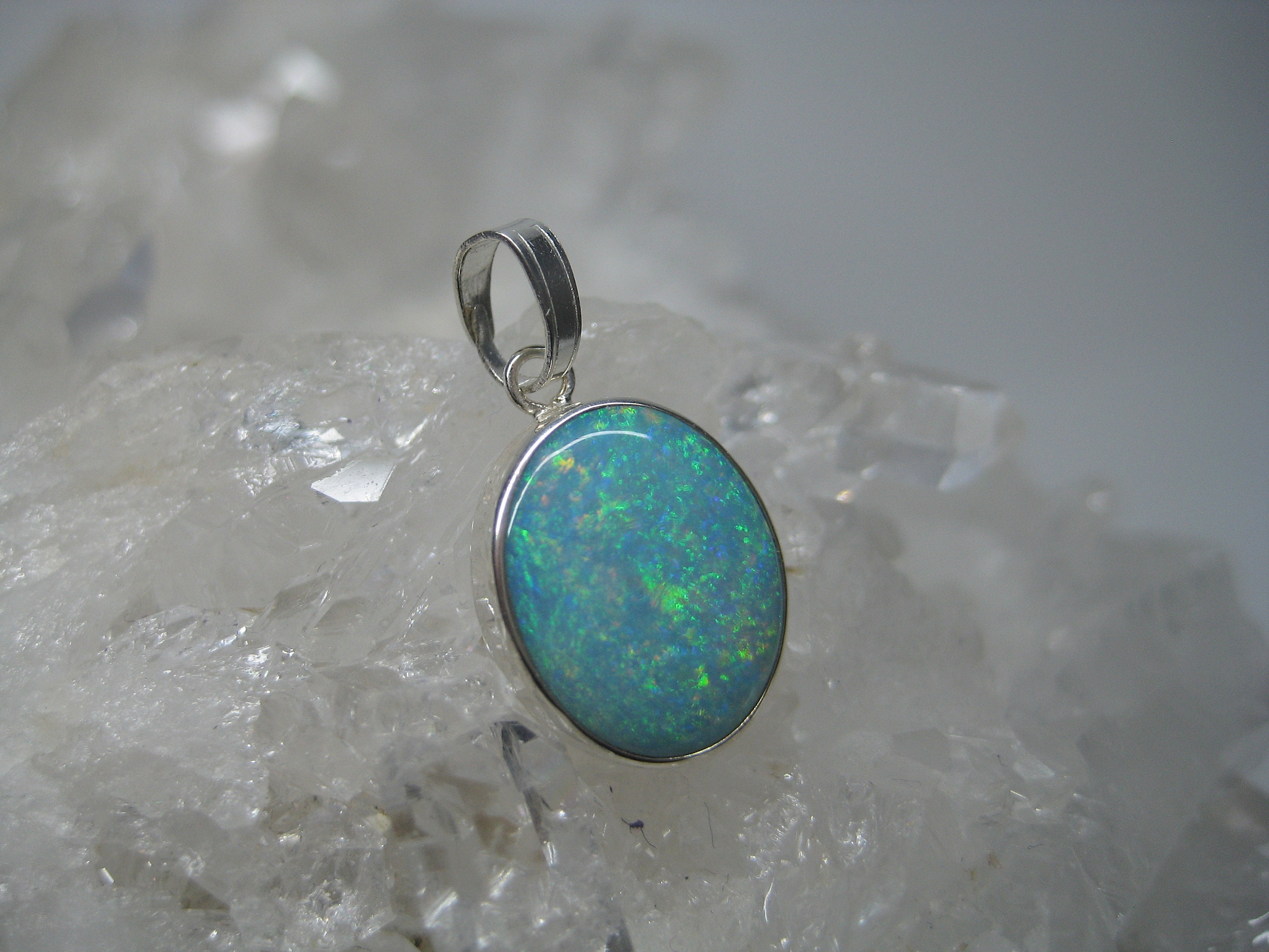 Australian Opal, Opal Pendant, Genuine Opal, Crystal Opal, 2,8 Ct.