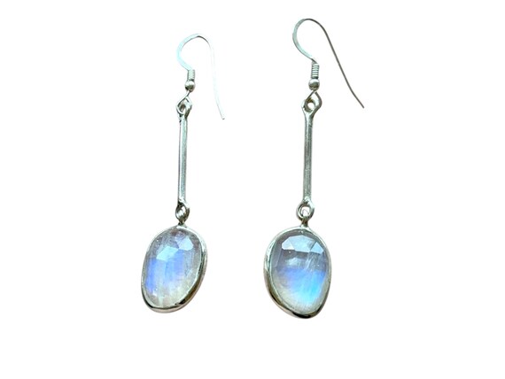 Moonstone earrings, gemstone earrings, white labradorite earrings, light blue silver earrings, labradorite earrings, moonstone earrings