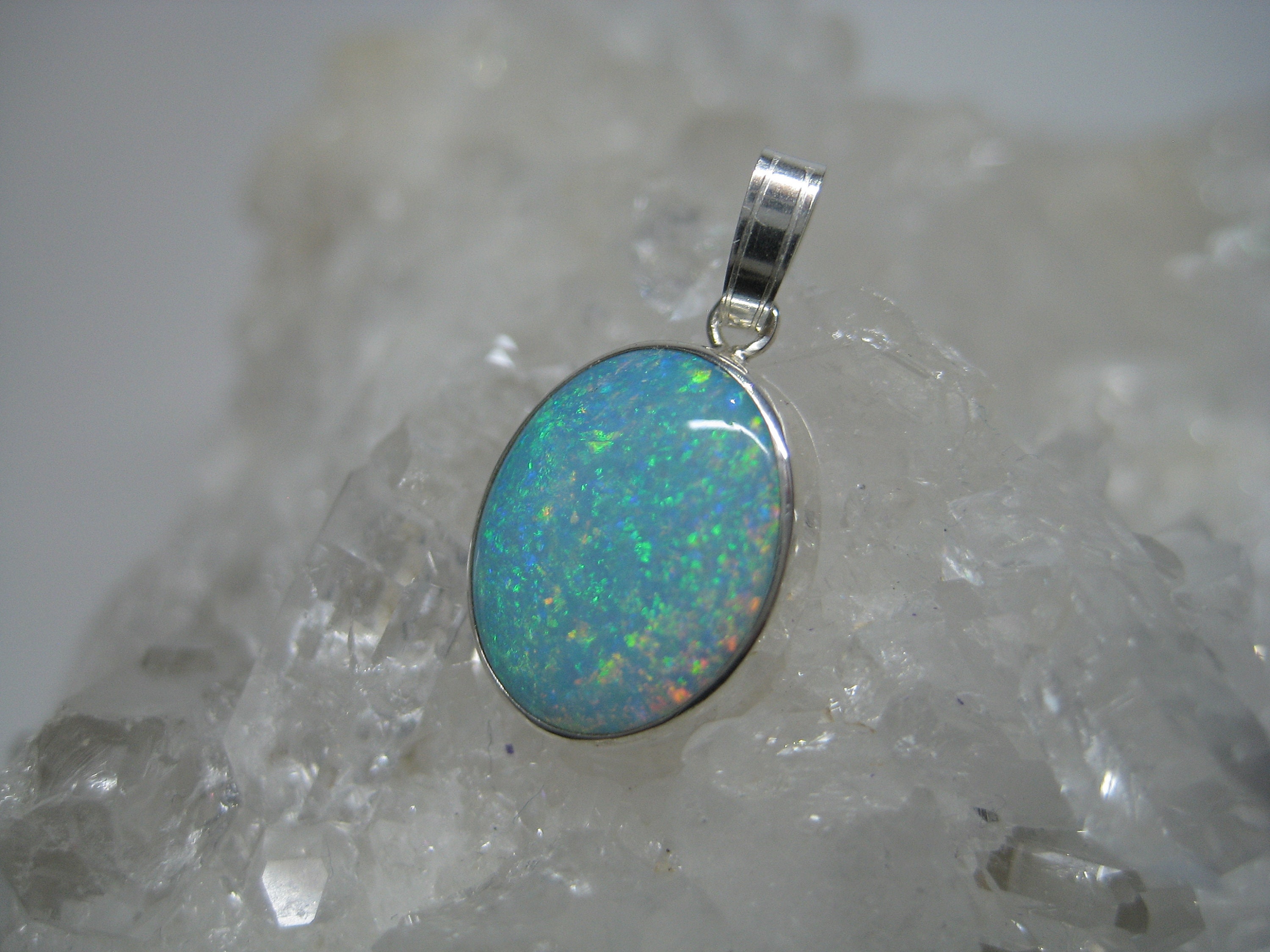 Australian Opal, Opal Pendant, Genuine Opal, Crystal Opal, 2,8 Ct.