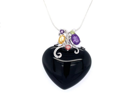Large onyx pendant, onyx pendant, black heart, black heart pendant, gemstone pendant, pendant with gemstones, black pendant