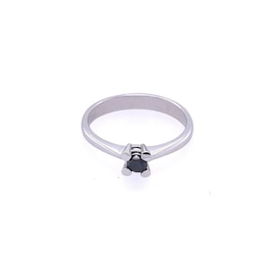 Black diamond ring 585 white gold, dainty brilliant ring, minimalist engagement ring, gold ring for girlfriend, elegant wedding ring