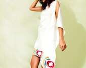 READY TO SHIP White Silk Short Caftan Tunic Mini Dress with Uzbek Silk Ikat Elegant Summer Flowy White Midi Kaftan Beach Wedding Dress