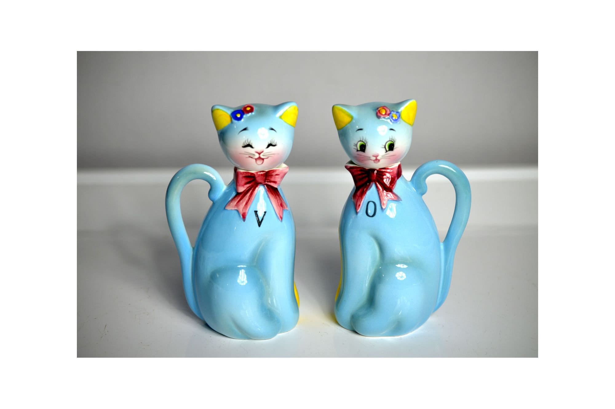 Vintage 1950s Norcrest Blue Cat Oil and Vinegar Set Extremely Rare