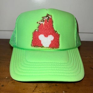 Cappello da castello verde neon