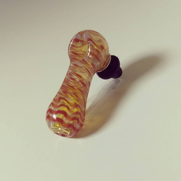 Hat pin pipe