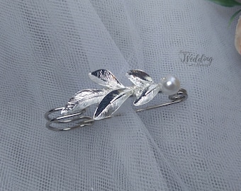 Leaf Wedding train pin, Bridal dress train clip, Silver leaf train brooch, Bridal gown back train brooch AT0006