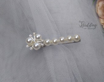 Pearl Wedding train pin, Bridal dress train clip, Floral train brooch, Bridal gown back train brooch AT0007