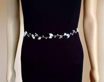 Thin wedding belt with leaves and pearls, Boho bridal belt, Floral vine belt for wedding dress CEN0001