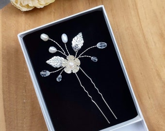 Floral bun pin with freshwater pearls and crystal, Wedding or evening hairstyle hair pin EP0015