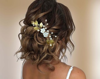 Peigne à cheveux floral pour mariage, Bijou cheveux argentées avec perles, feuilles et fleurs PG0033