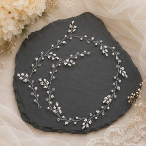Imitiertes Schleierkraut, lange Haarranke mit Perlen und Kristallen für eine Boho-Hochzeit, romantisches Brautstirnband V0009