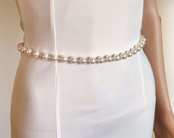 Fine bridal belt in pearls and crystal, Wedding dress belt, Romantic wedding belt CEN0004