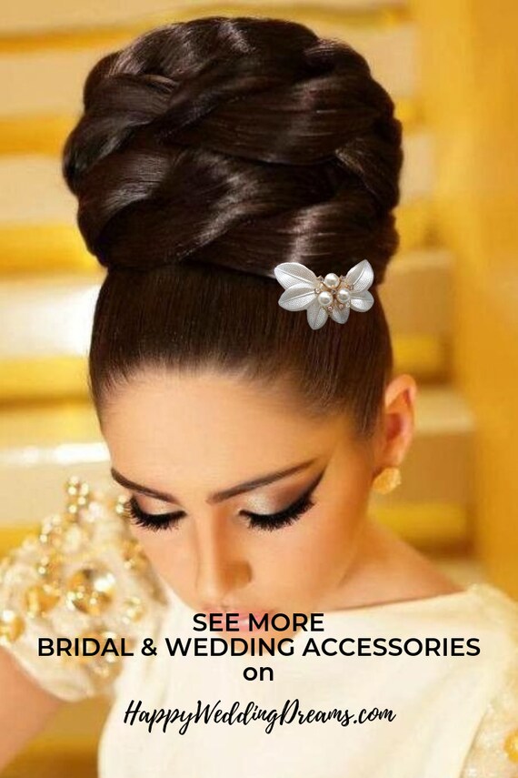 Bridal Hair Comb With Seashell Flower And Pearls Elegant Etsy