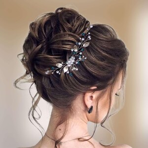 Pearl and crystal bridal hair comb, Wedding hair comb with leaves, Bohemian bridal hair piece PG0025