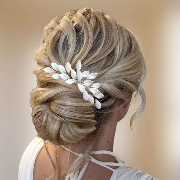 Peigne à cheveux feuilles blanches en porcelaine froide pour chignon mariage, Bijou de cheveux floral coiffure de mariée romantique PG0013