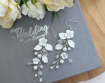 Wedding earrings with white flowers and rhinestones, Long floral bridal earrings, Boho Bridal jewelry, Modern romantic wedding BO0002