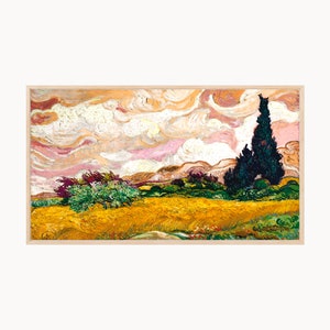 Op de afbeelding: Een schilderij van een landschap met een veld met gele tarwe, een groep bomen op de voorgrond en een bewolkte lucht met roze en oranje tinten.