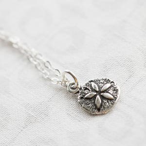 Silver Sand Dollar Necklace, Silver Sand Dollar Charm, Beach Jewelry, Sanddollar Necklace, Beach Lovers Gift, Beach lover Necklace