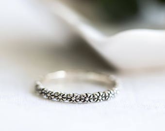Daisy Ring, I Pick You Daisy Ring, Sterling Silver, Rings For Women, Silver Stacking Ring, Flower Band, Pinkie Ring,Whole & Half Sizes 3-10