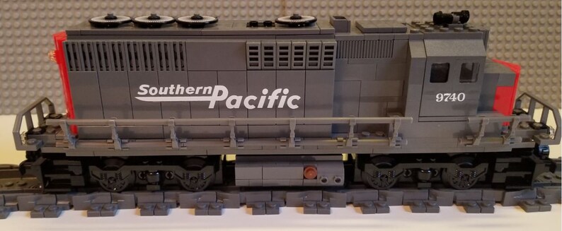 Custom Lego Train Southern Pacific GP40