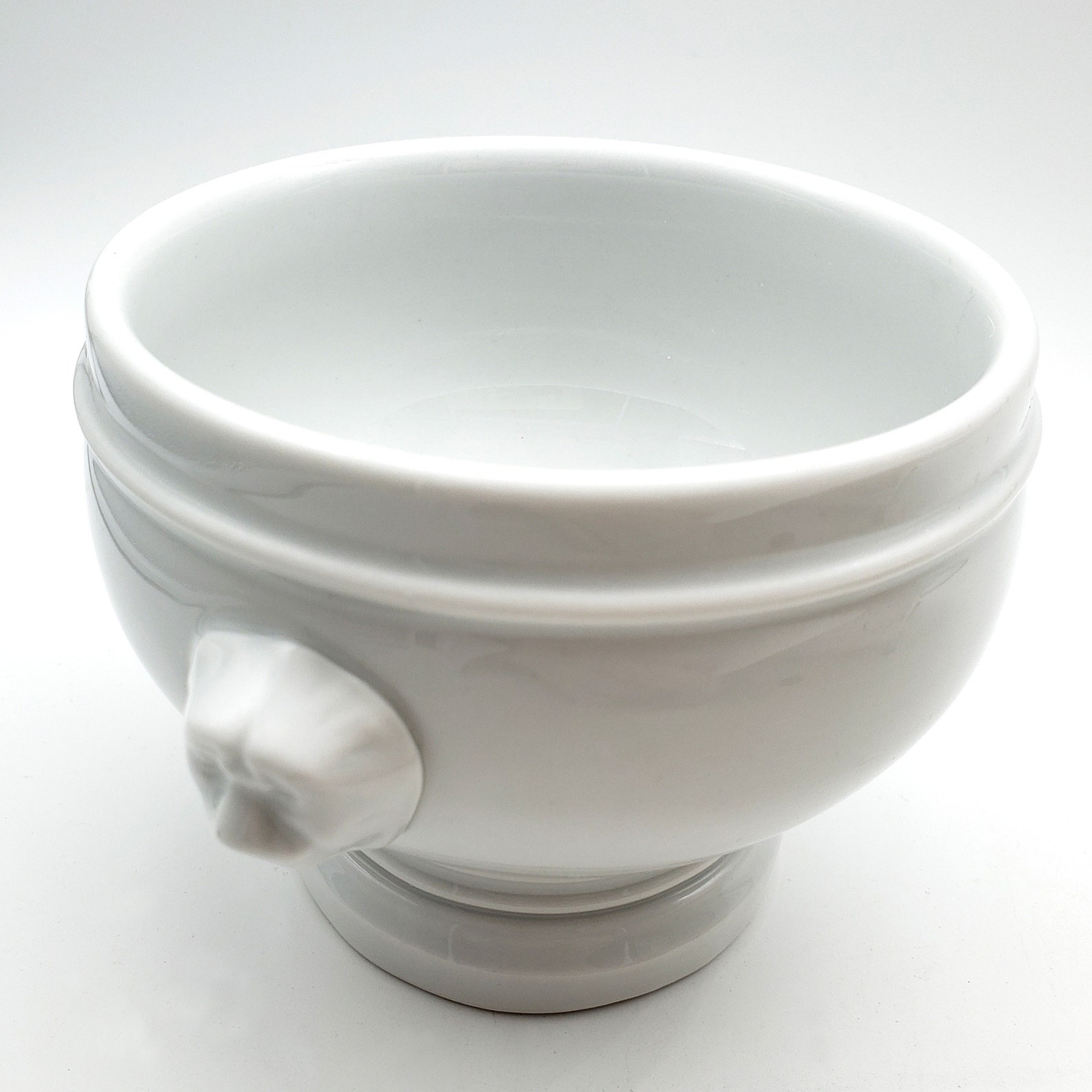 Pillivuyt Lion Head Soup Bowl White Pedestal Onion Soup Lion Etsy