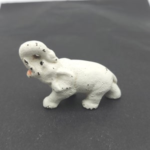 Vintage Cast Iron White Elephant Miniature Figure Paperweight Dollhouse Model Display Animal