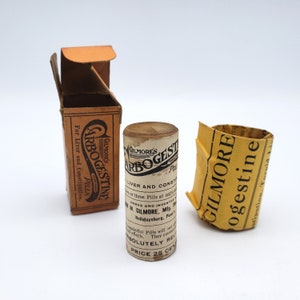 Vintage Wooden Cylinder Pill Box Medical Advertising Gilmore's Carbogestine Liver Pills Antique Pharmacy Collectible