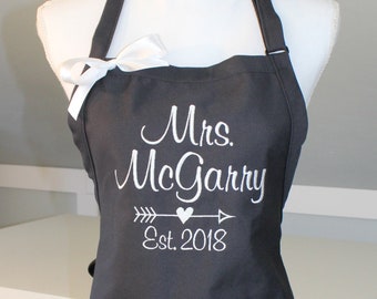 Mrs Apron in GIRLY Font with Arrow with Heart - Bridal Shower Gift -Wedding Apron -Gift for the Bride -Personalized Apron -Embroidered Apron