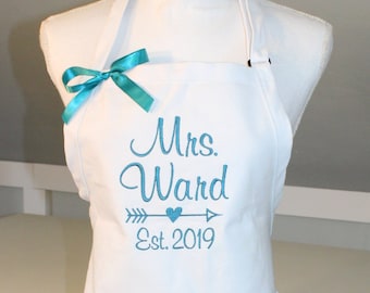 Mrs Apron in GIRLY Font with Arrow with Heart - Bridal Shower Gift -Wedding Apron -Gift for the Bride -Personalized Apron -Embroidered Apron