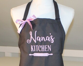 Nana's Kitchen Apron - Personalized Apron - Nana Apron - Gift for Nana - Nanna's Kitchen - Grandma Apron