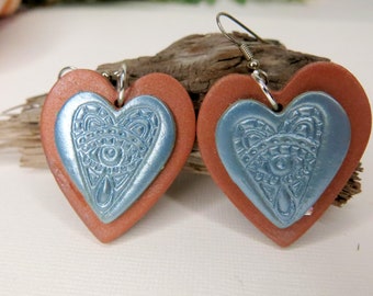 Pendiente de corazón azul y marrón brillante - Corazón grande malvado malvado - Pendiente de corazón grande - Regalo para mamá- Pendiente Boho Pendiente de San Valentín - Oreja-260