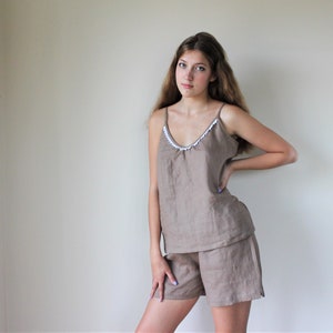 Linen Pajama set - Lace-trimmed cami and Shorts