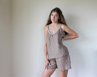 Linen Pajama set - Lace-trimmed cami and Shorts