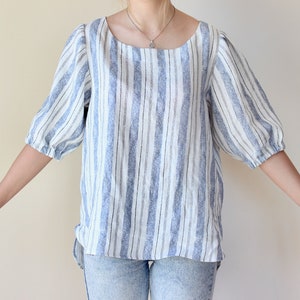Softened linen blouse with short sleeves and round collar. image 3