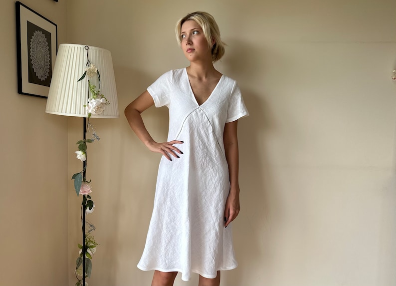 Linen short sleeves nightgown, bias cut image 4