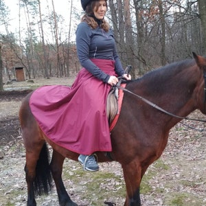 Waterproof Horse Riding Rain Skirt: Equestrian Gear image 10