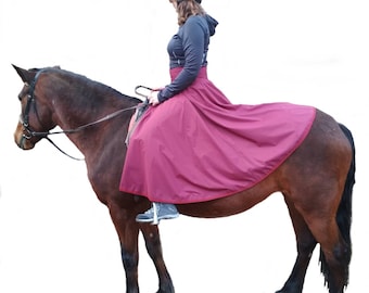 Waterproof Horse Riding Rain Skirt: Equestrian Gear