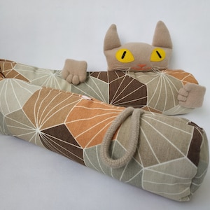Door or window stopper with honeycomb pattern Breeze stopper Door sausage Long draft excluder Draft dodger Useful home gift