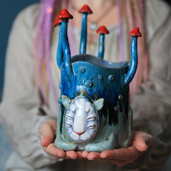 Clay Сachepot Magic Animal/Ceramic Planter Pot/Fantasy Creature/Mushroom Cat Sculpture/Many Eyed Monster/Modern houseware/original Gift