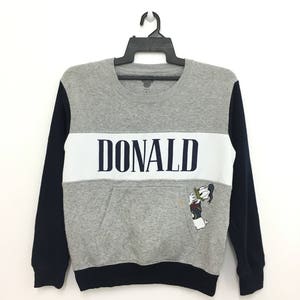 Disney Donald Duck Sweatshirt Spellout Color Block Jumper Medium Size