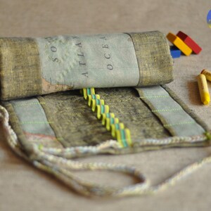 Crayon Gift, Crayon Art, Crayon Box, Crayon Holder, Crayon Roll up, Crayon Roll, Crayon Case, Crayon Wallet, Crayon Organizer, Crayon Rollup