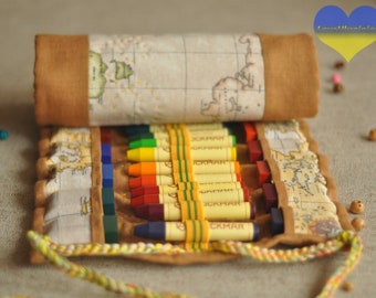 Crayon Holder, Crayon Roll, Waldorf Crayon Roll, Crayon Tote, Crayon Gift, Crayon Roll up, Crayon Case, 2-in-1 Crayon and Pencil Roll