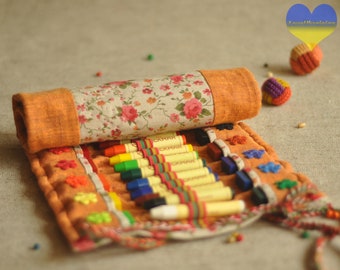 Crayon Holder, Waldorf Crayon Roll, Montessori School, Crayon Tote, Crayon Gift, Crayon Roll, Crayon Case, 2-in-1 Crayon and Pencil Roll