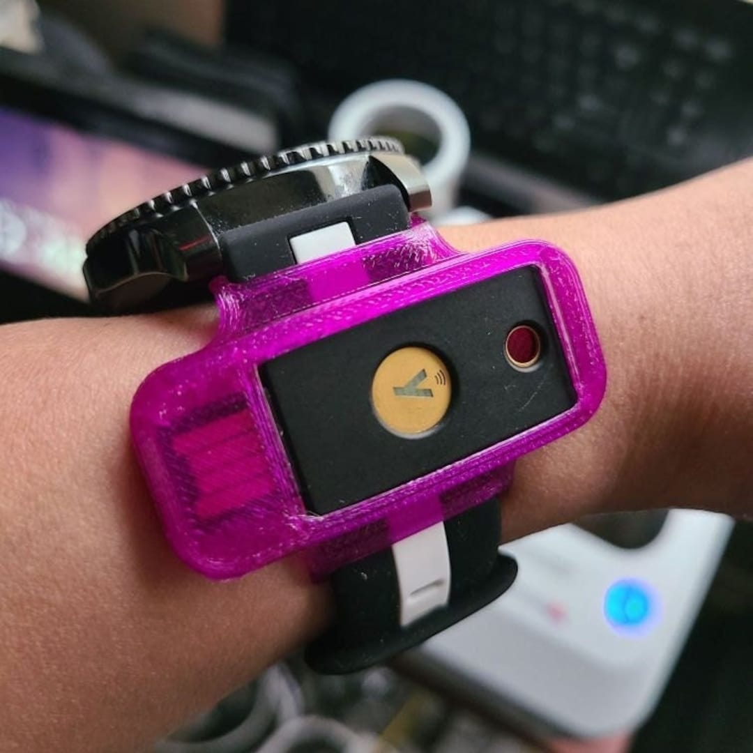 Watchband Yubikey 5 NFC Holder - Etsy