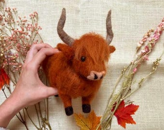 DIY Scottish highlander tutorial | PDF Download | How to felt a highlander | Intermediate Needle Felting Kit |