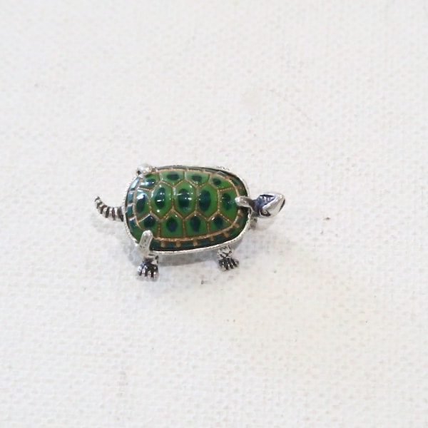 Beaucraft sterling tortoise/turtle green enamel brooch