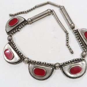 Vintage possibly Yemeni Bedouin? silver carnelian tribal beaded necklace