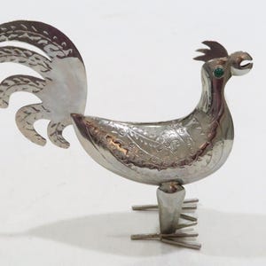 Joaquin Taller Tinta? style  Ecuador mid century modern rooster figurine with green onyx eyes